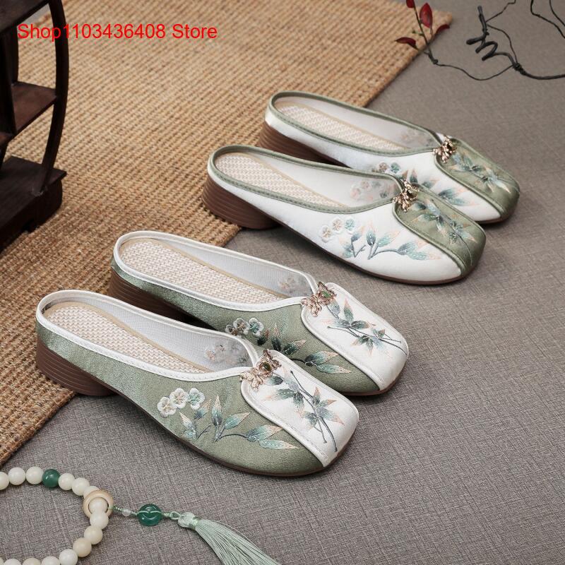 New Embroidered Slippers for H - New Ethnic Fashion ulasan dan harga