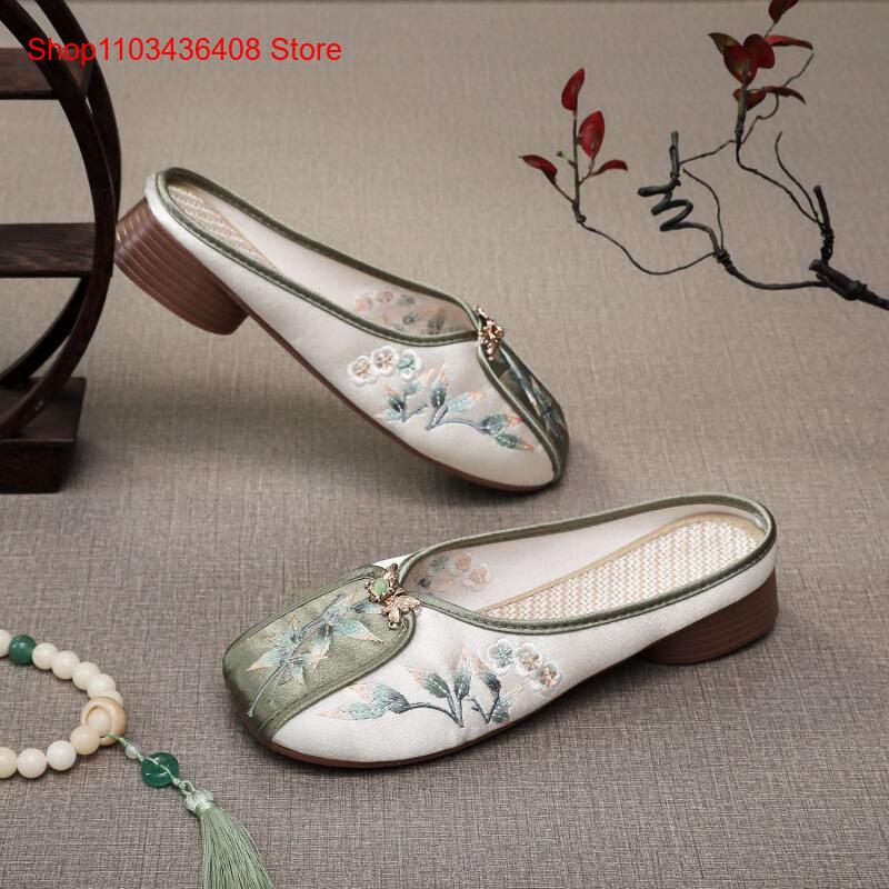 New Embroidered Slippers for H - New Ethnic Fashion ulasan dan harga