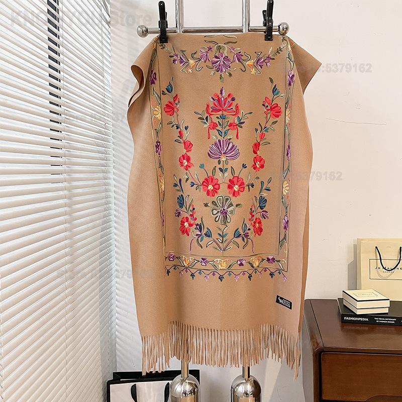 Women Retro Floral Embroidery  - Go Ethnic Fashion ulasan dan harga